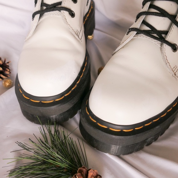 Dr. Marten's White Jadon - Picture 4 of 4